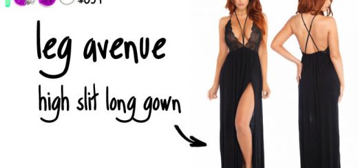 Dit is een afbeelding van leg avenue high slit long gown