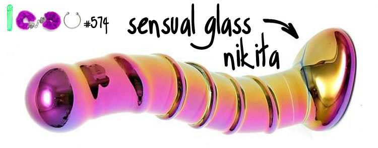 Dit is een afbeelding van sensual glass dildo nikita