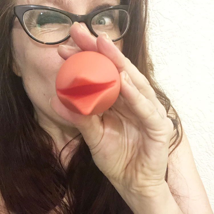 Dit is een afbeelding van duckface toys